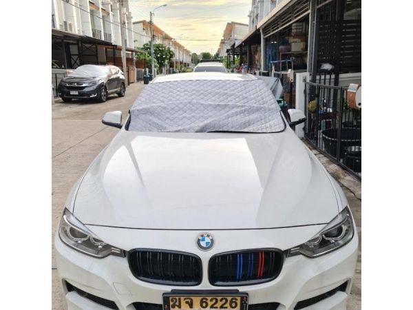 BMW 320i Luxury ปี 2015 รถบ้านเจ้าของขายเอง  BSI หมด 23/09/2564  ขายราคาเพียง 950,000.- รูปที่ 3